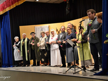 El que ríe el último... ¡Se casa!