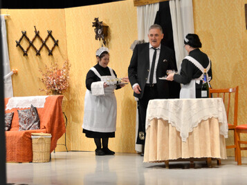 El que ríe el último... ¡Se casa!