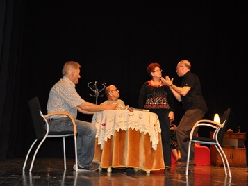 Una cerveza para tres