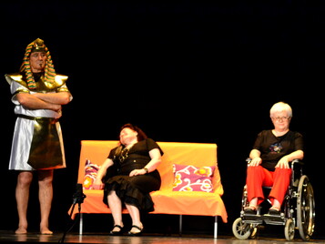 Por una amiga... ¡Lo que sea!