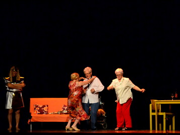 Por una amiga... ¡Lo que sea!