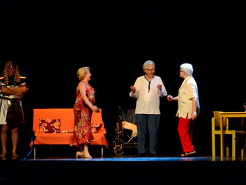 Por una amiga... ¡Lo que sea!