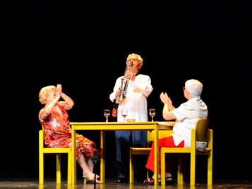 Por una amiga... ¡Lo que sea!