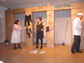 Besitos a los perros, patadas a los niños