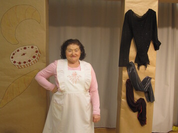 Besitos a los perros, patadas a los niños